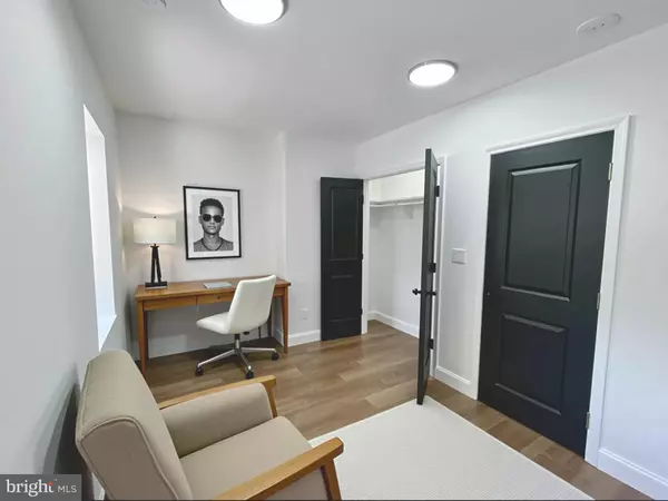 Philadelphia, PA 19133,1021 W GLENWOOD AVE