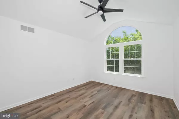 Middletown, DE 19709,114 FOXTAIL LN