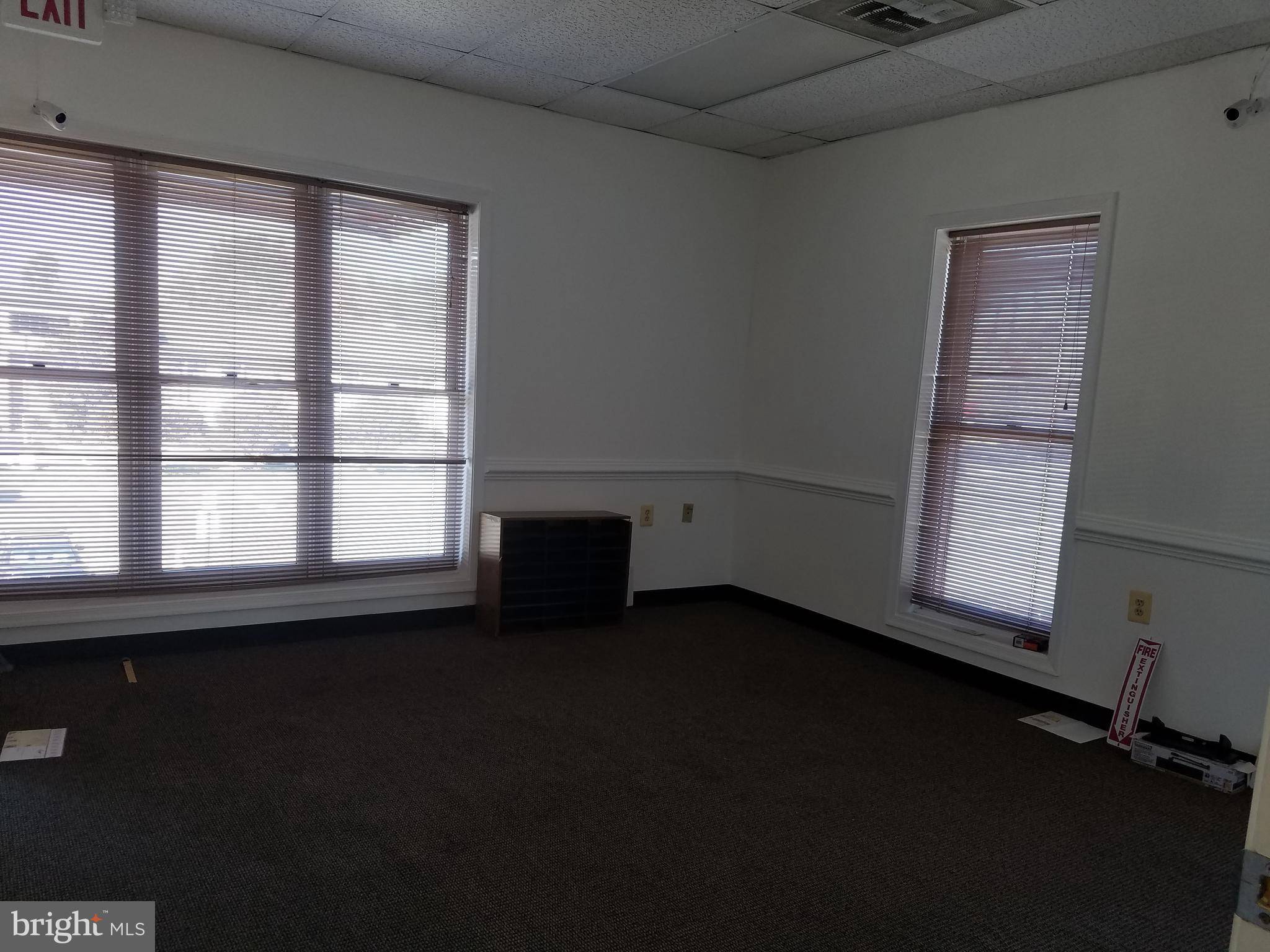 Manassas, VA 20110,8645 MATHIS AVE #201