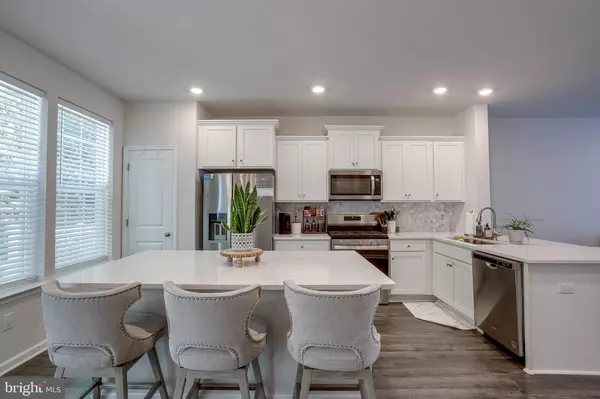 Mount Holly, NJ 08060,102 LEVIS DR