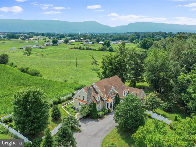 111 CHICKADEE CT, Woodstock, VA 22664