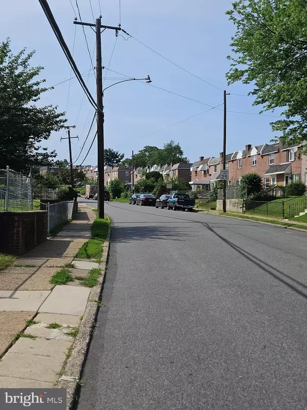 Folcroft, PA 19032,833 GRANT RD