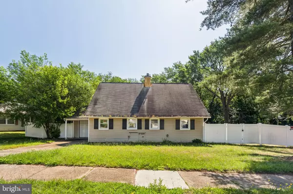 214 MILLBROOK DR, Willingboro, NJ 08046