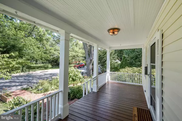 Gaithersburg, MD 20877,7 MONTGOMERY AVE