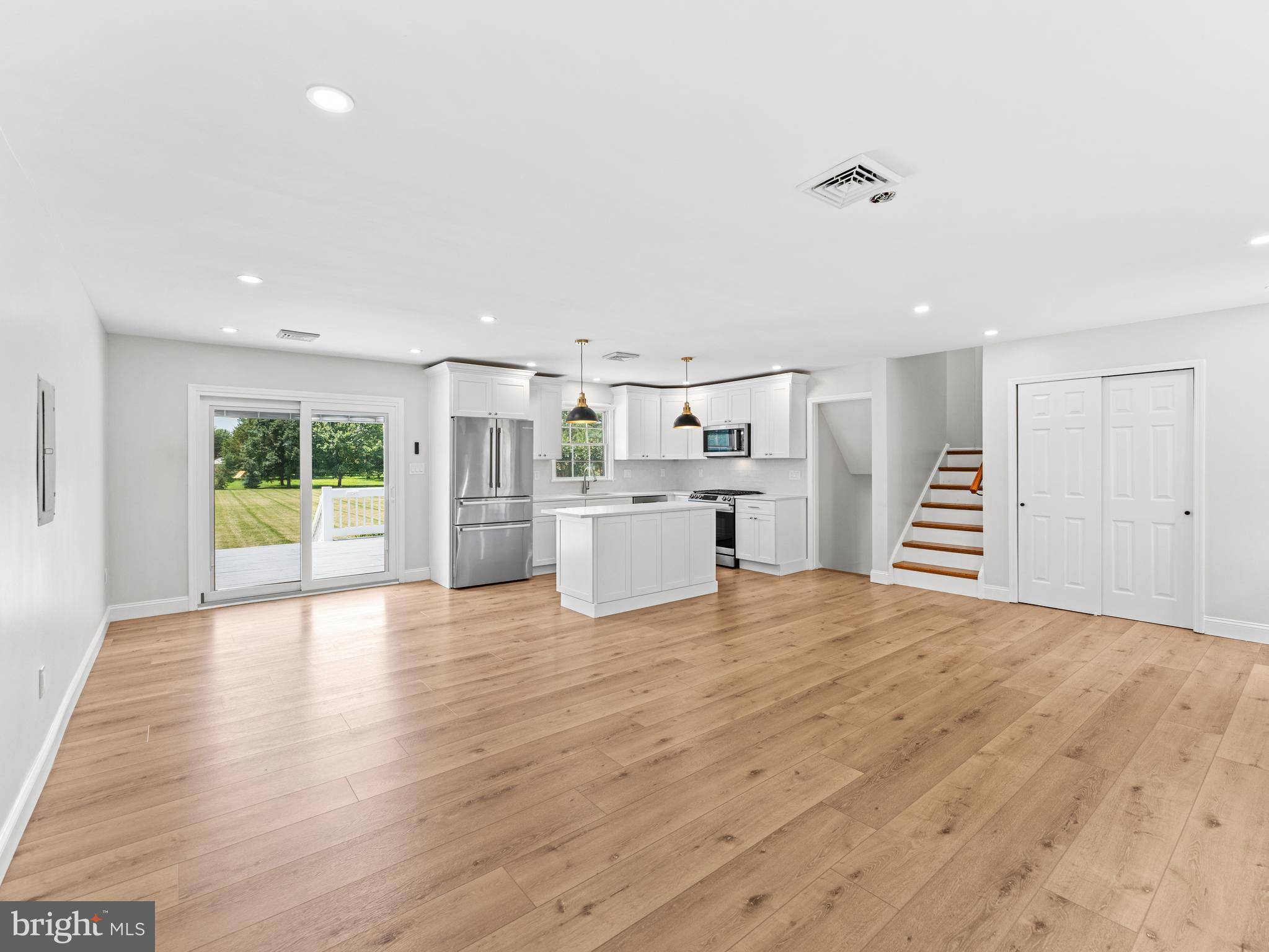 Pilesgrove, NJ 08098,357 AVIS MILL RD