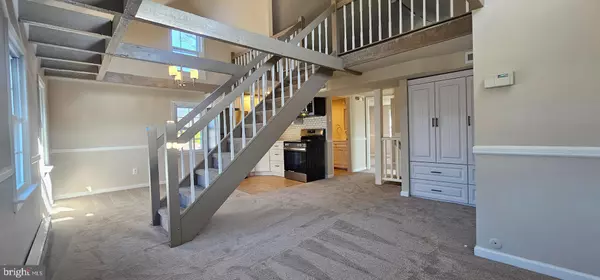 Laurel Springs, NJ 08021,513 N WHITE HORSE PIKE #C