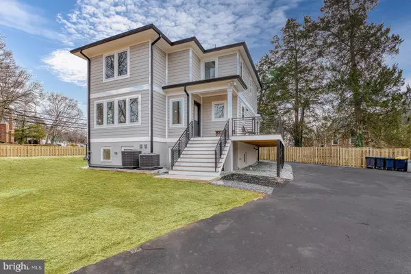 Hyattsville, MD 20783,9300 RIGGS RD