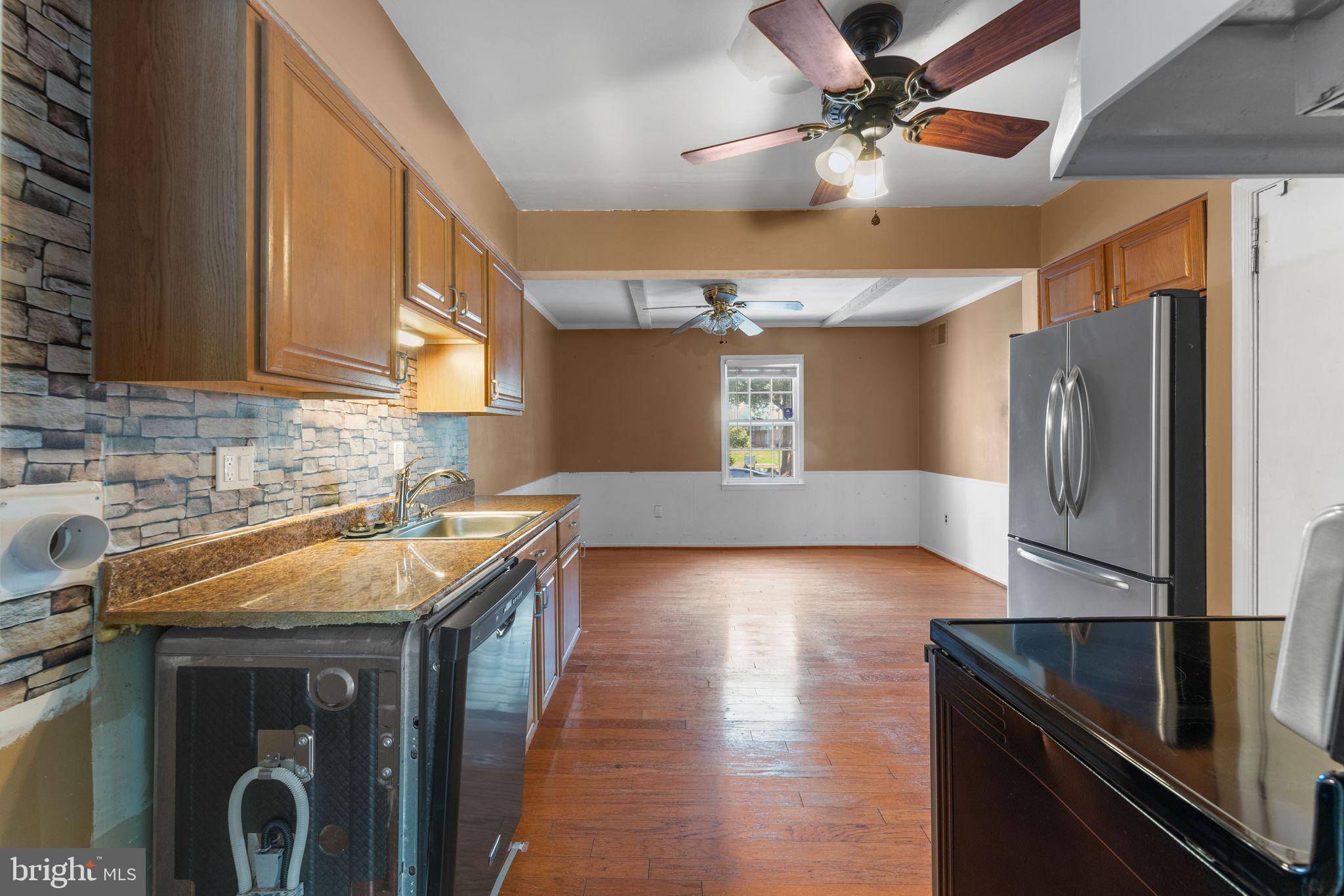 Centreville, VA 20121,14489 GOLDEN OAK RD