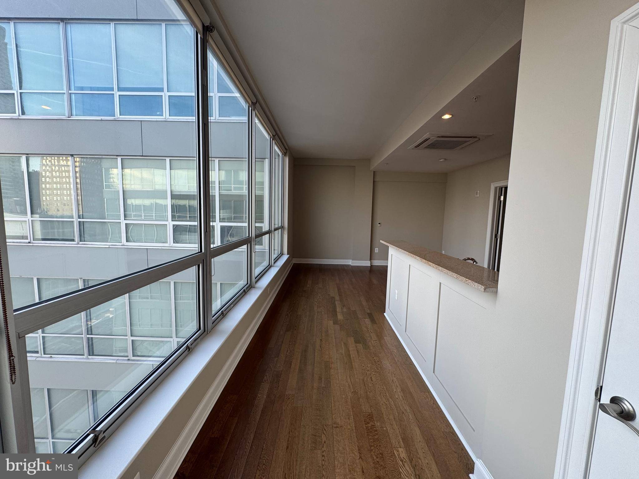 Philadelphia, PA 19103,2040 MARKET ST #204