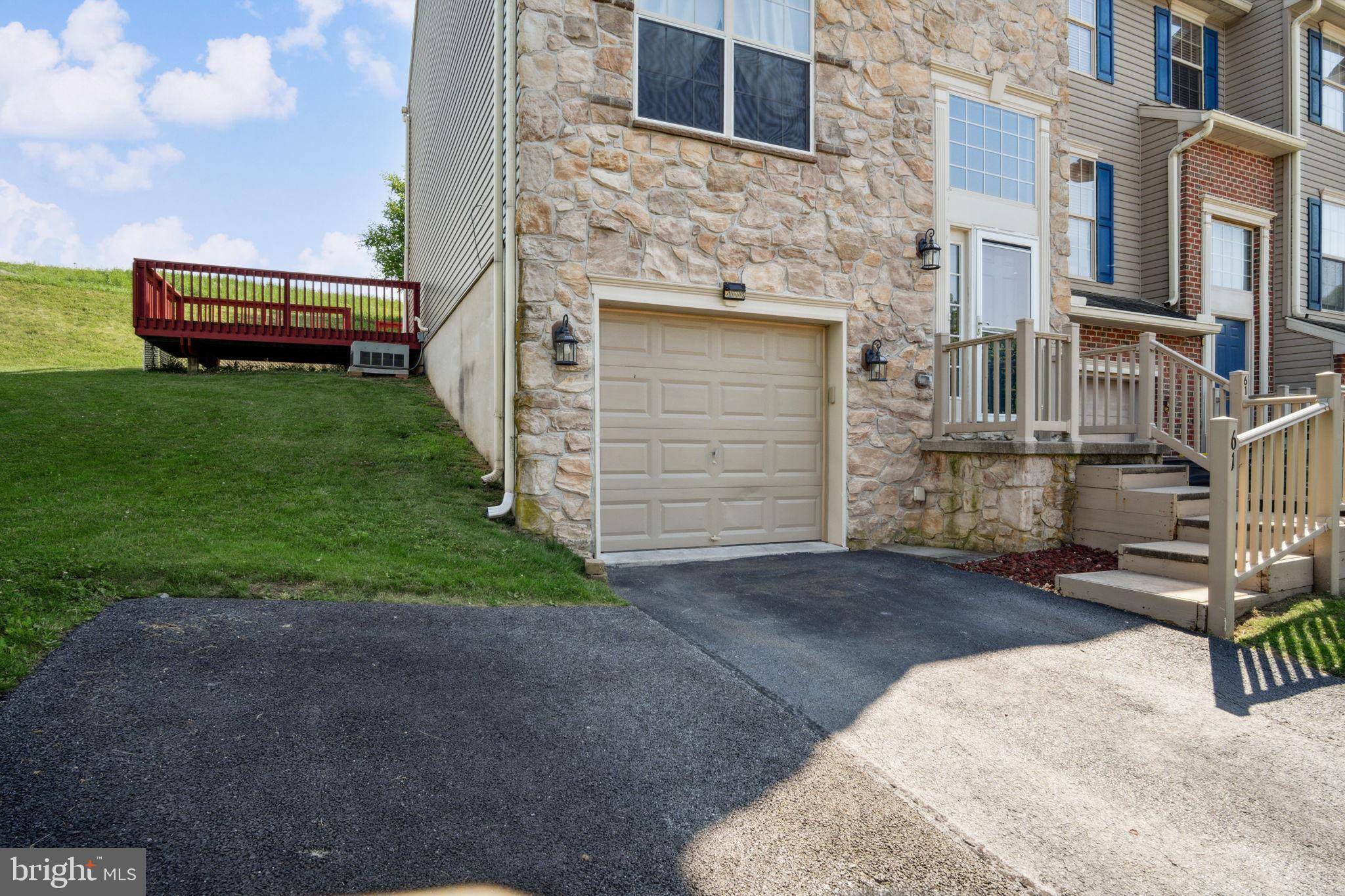 Hanover, PA 17331,61 ZACHARY DR