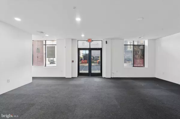 Philadelphia, PA 19130,1617-19 RIDGE AVE #COMM