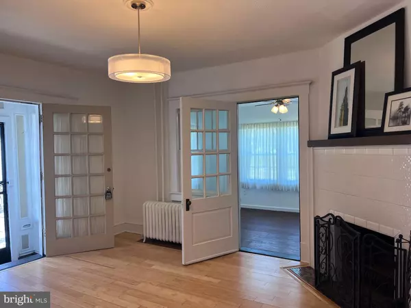 Collingswood, NJ 08108,210 HADDON AVE