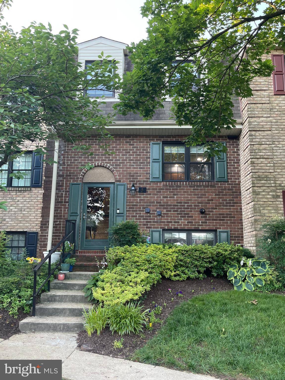 5 THEO LN #5, Towson, MD 21204