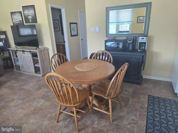 Brigantine, NJ 08203,1203 BEACH AVE E #8