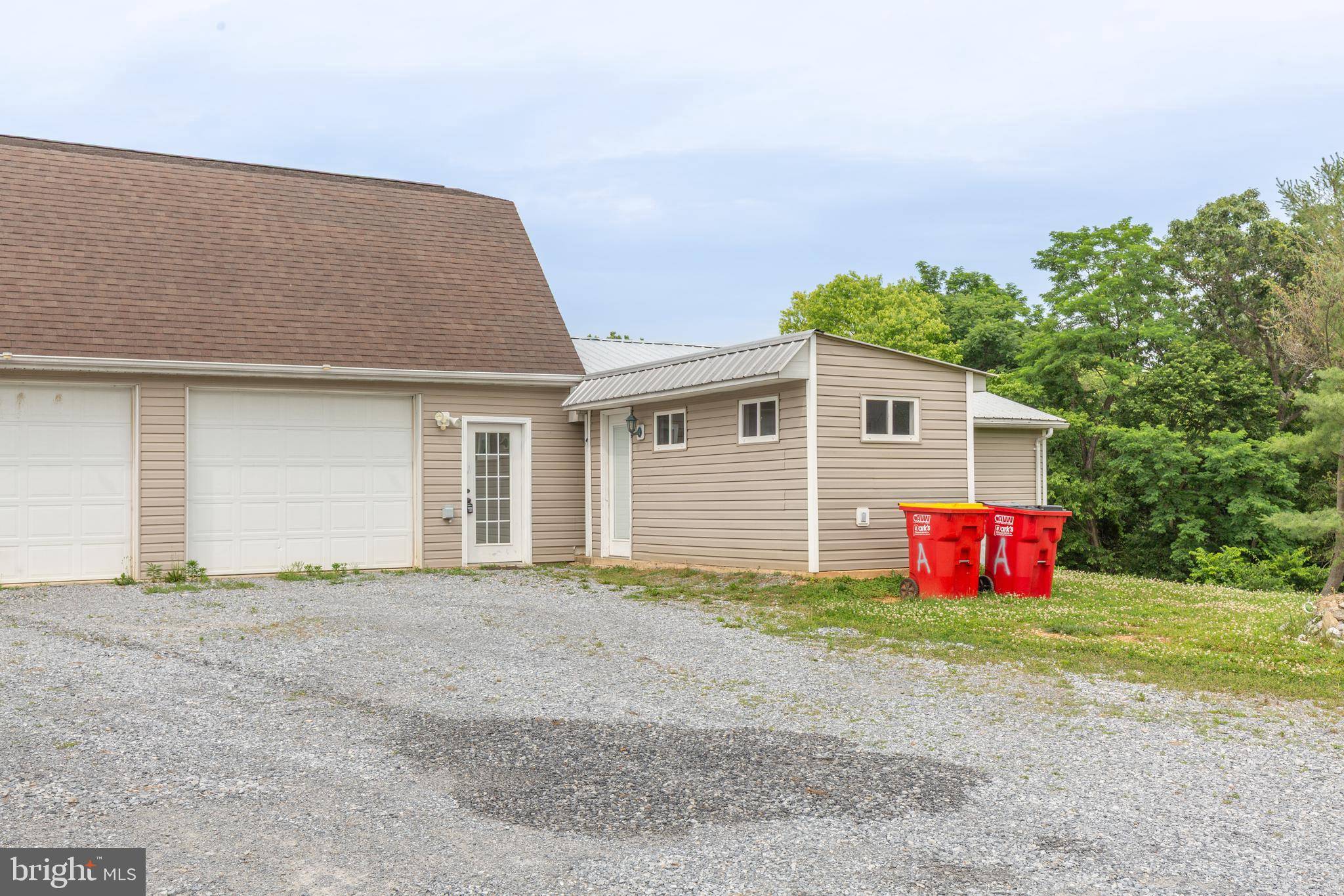 Charles Town, WV 25414,150 AVON BEND RD #STUDIO