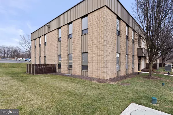 Glen Mills, PA 19342,6 DICKINSON DR #114