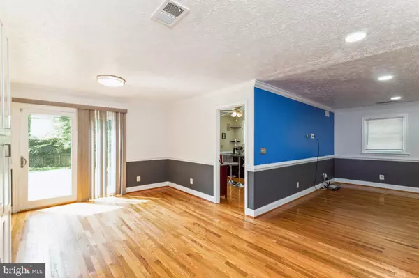 Waldorf, MD 20601,16410 NEWASA LN
