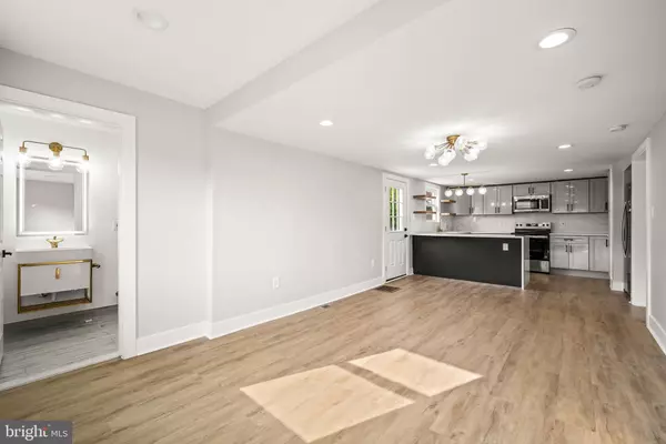 Alburtis, PA 18011,8255 MERTZTOWN RD #A