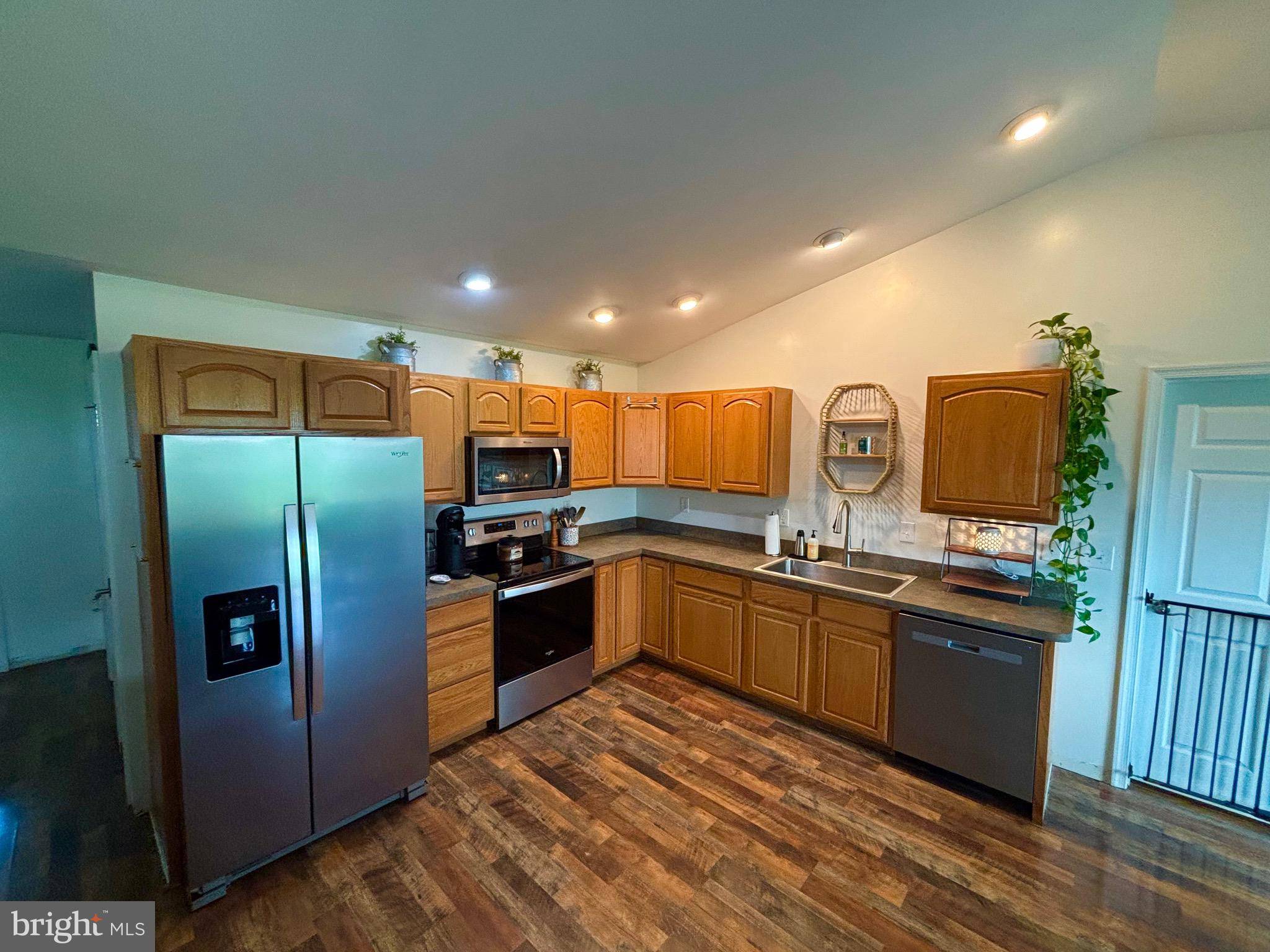 Inwood, WV 25428,56 REPRISAL RD