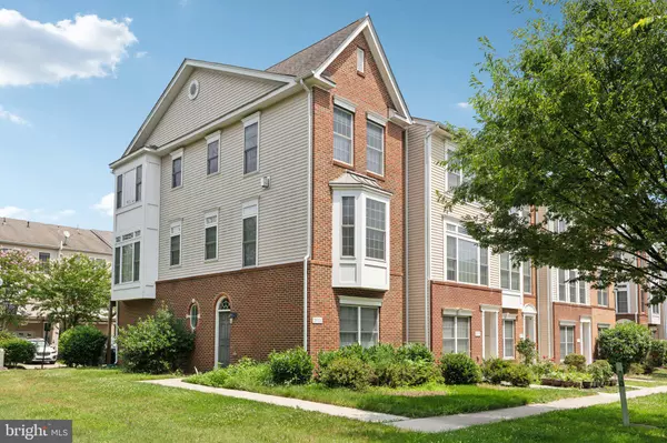 25111 NEPTUNE TER #UPPER 2 LEVELS ONLY, Chantilly, VA 20152
