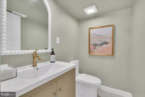 Alexandria, VA 22312,6338 BREN MAR DR