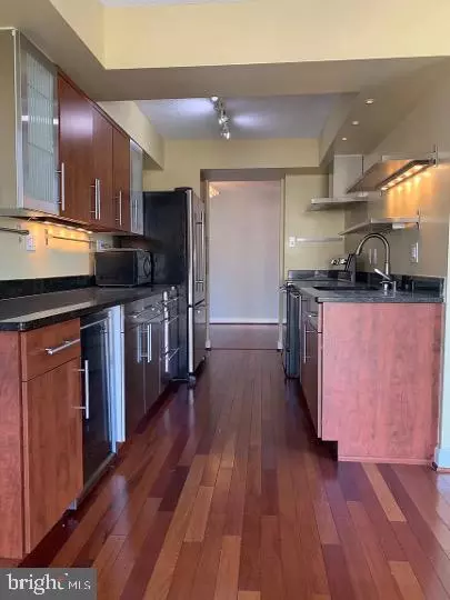 Arlington, VA 22204,4500 S FOUR MILE RUN DR #426