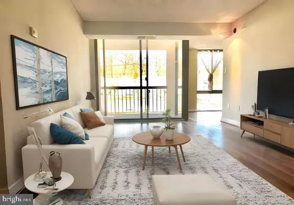 Arlington, VA 22204,4500 S FOUR MILE RUN DR #426