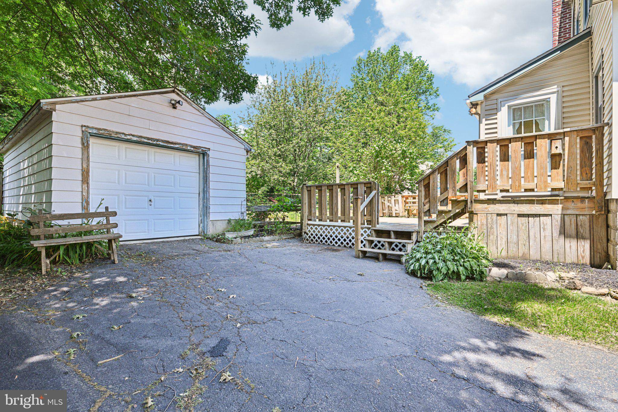 Media, PA 19063,28 ORIOLE AVE