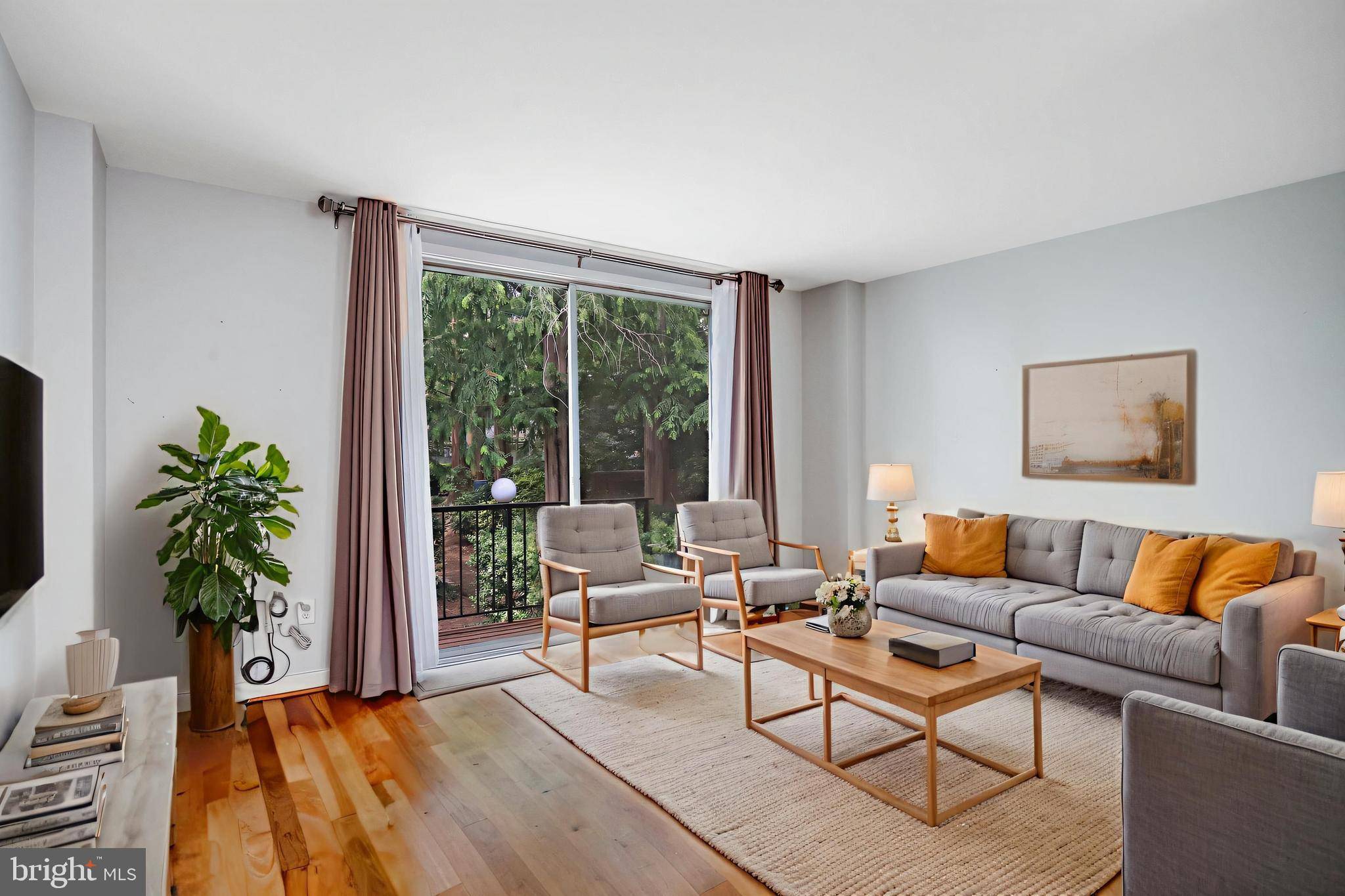 Washington, DC 20024,857 3RD ST SW #104