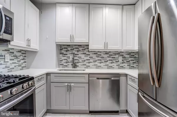 Washington, DC 20024,857 3RD ST SW #104