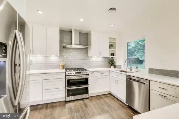 Alexandria, VA 22309,4422 NEPTUNE DR