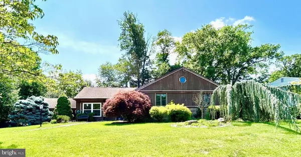 410 NARRAGANSETT DR, Cherry Hill, NJ 08002