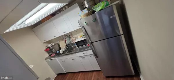 Alexandria, VA 22304,4600 DUKE ST #1102
