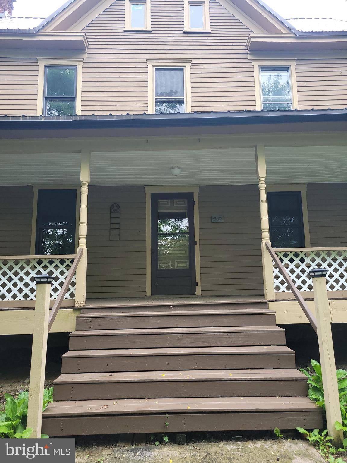 Snow Shoe, PA 16874,207 W SYCAMORE ST