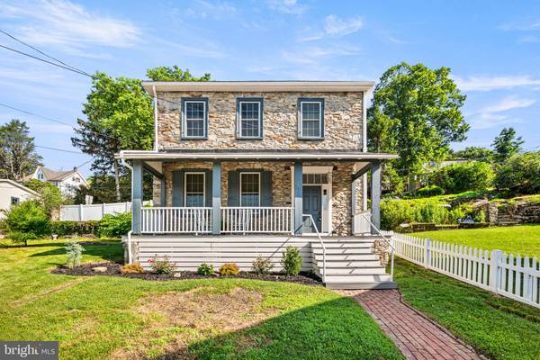 311 STRASBURG AVE, Parkesburg, PA 19365