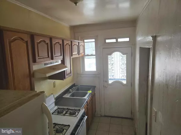 Baltimore, MD 21213,3205 RAVENWOOD AVE