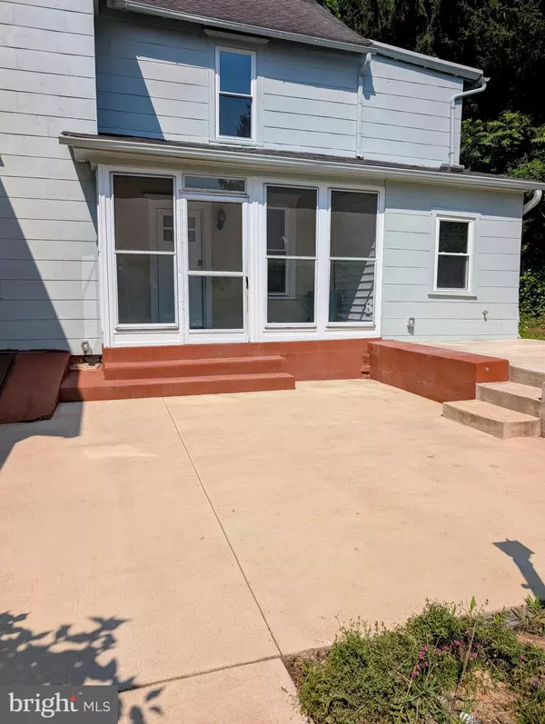 Parkesburg, PA 19365,765 MAIN ST