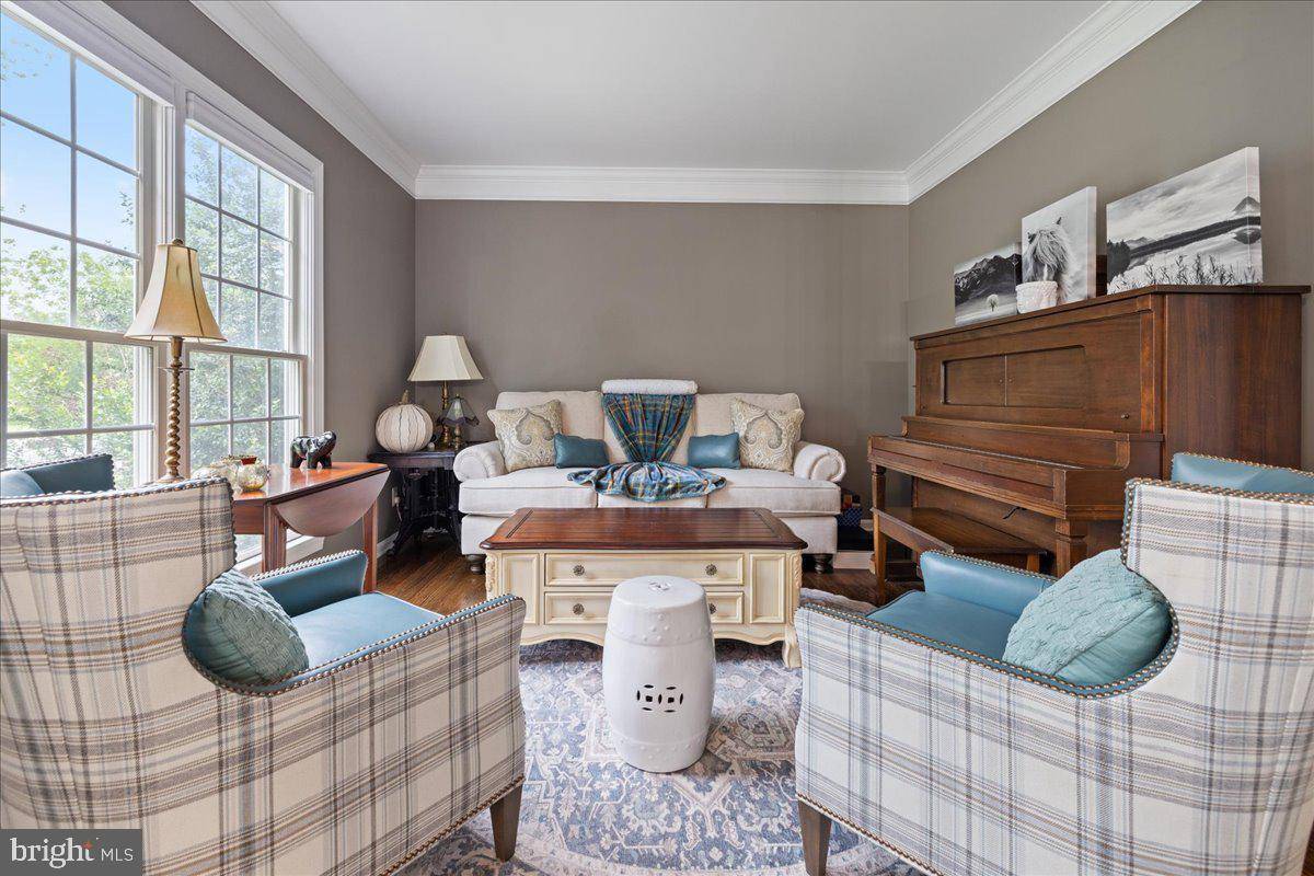 Newtown, PA 18940,10 EAGLETON FARM RD