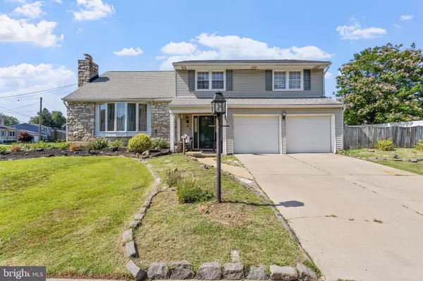 28 KINGSBRIDGE DR, Burlington, NJ 08016