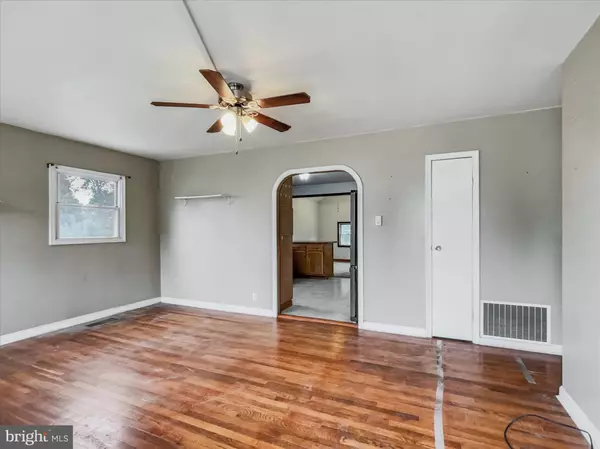 Harrisburg, PA 17109,841 SCENERY PL