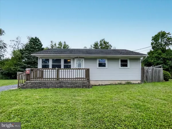 841 SCENERY PL, Harrisburg, PA 17109