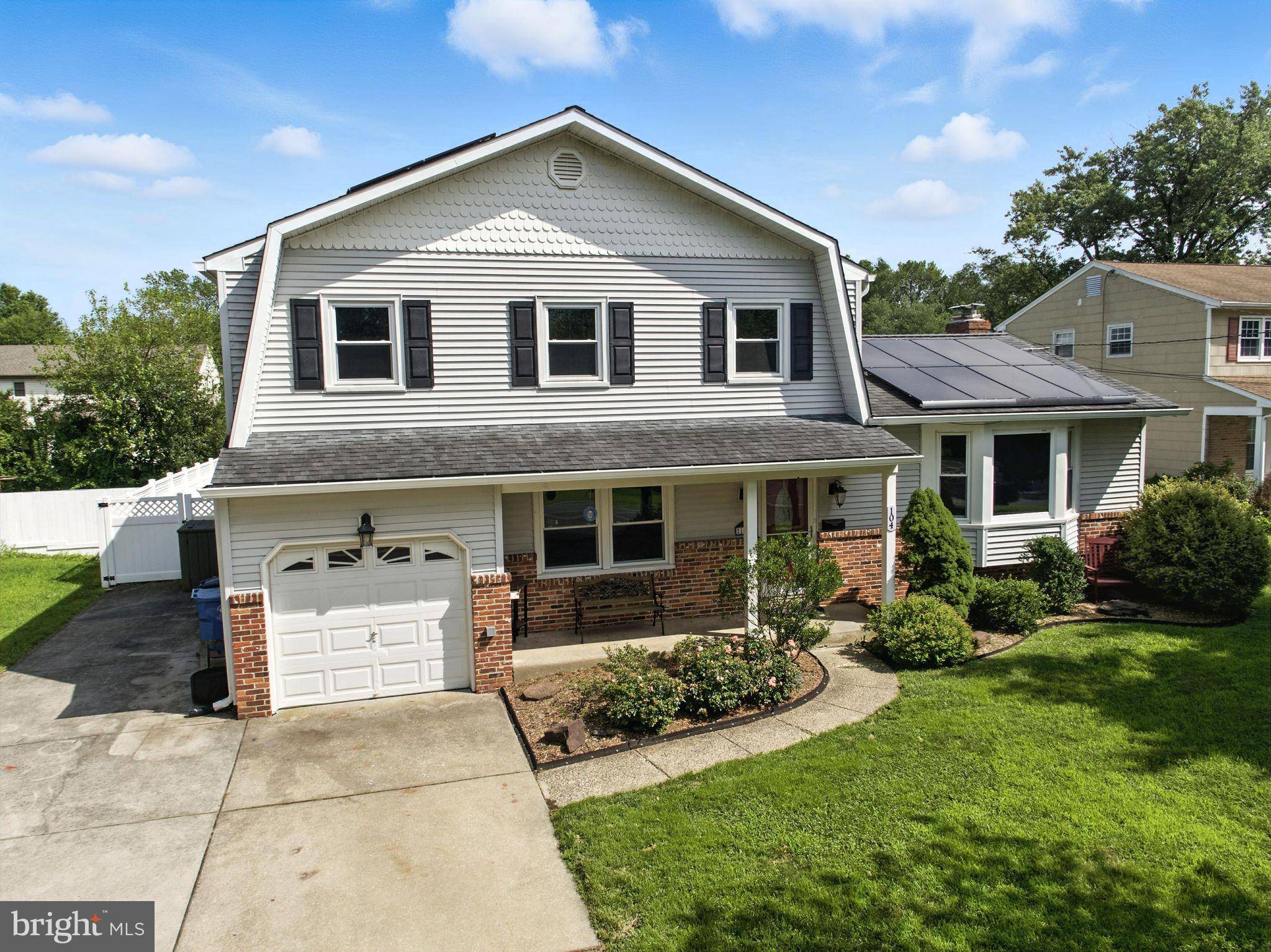 104 HOOTON RD, Mount Laurel, NJ 08054