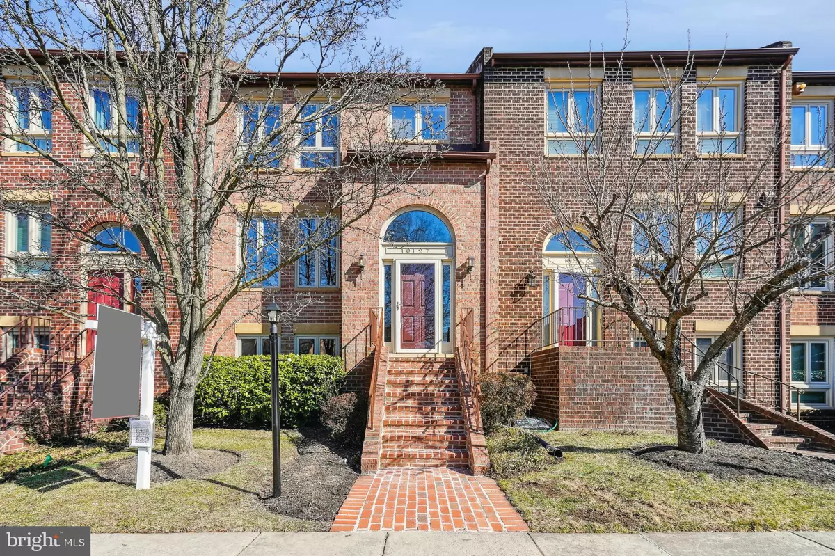 Oakton, VA 22124,10127 TURNBERRY PL