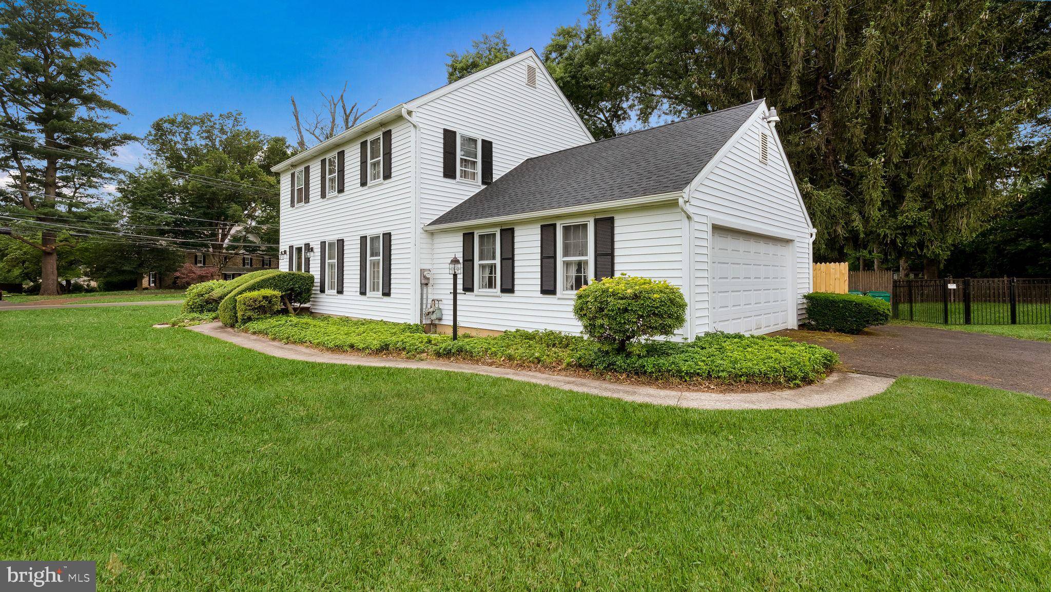Yardley, PA 19067,1301 MOON DR