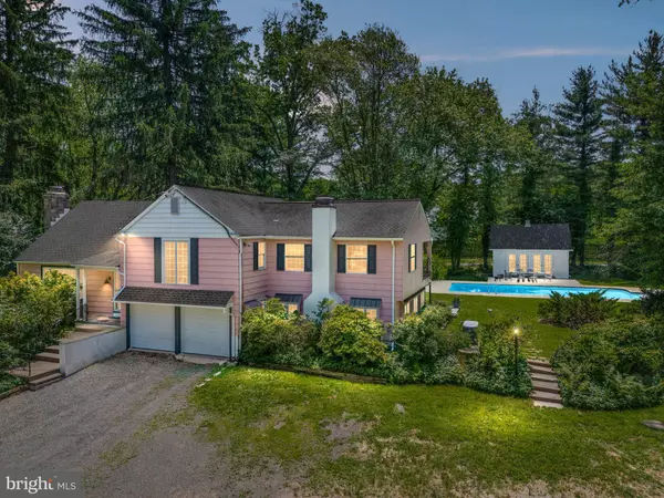 2692 WINDY BUSH RD, Newtown, PA 18940
