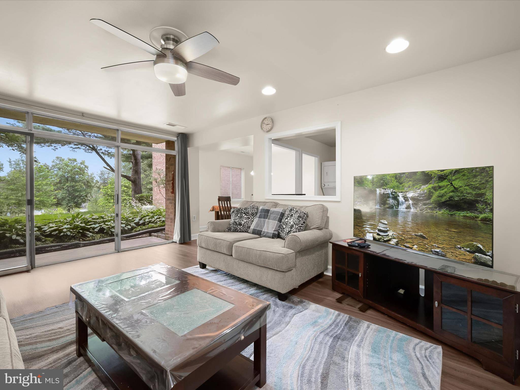Gaithersburg, MD 20886,18615 WALKERS CHOICE RD ##2