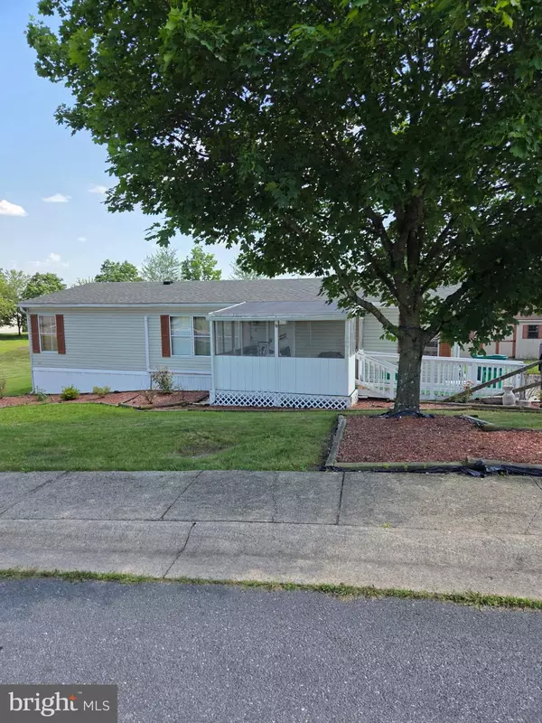 4 NORTHVIEW DR, Carlisle, PA 17013