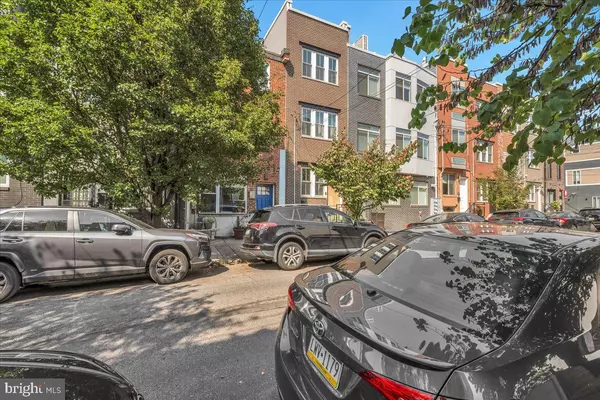 Philadelphia, PA 19125,2208 AMBER ST