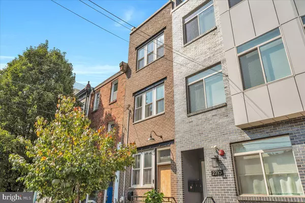 Philadelphia, PA 19125,2208 AMBER ST