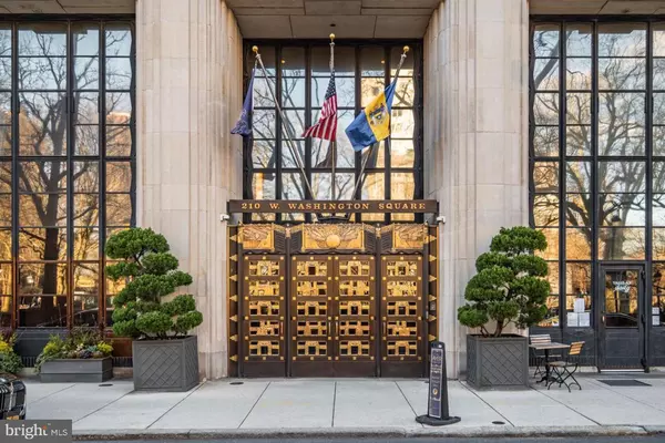 210 W WASHINGTON SQ #12NW, Philadelphia, PA 19106